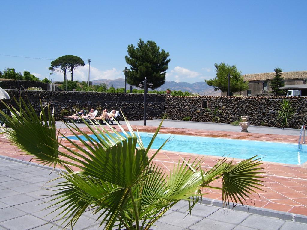 Etna Wine Azienda Agrituristica Passopisciaro Exterior photo